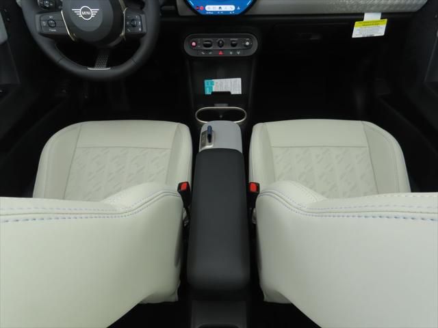 Thumbnail: 2026 MINI Cooper - 26