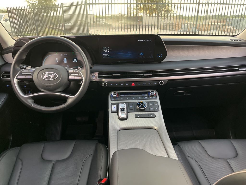 Thumbnail: 2023 Hyundai Palisade - 16