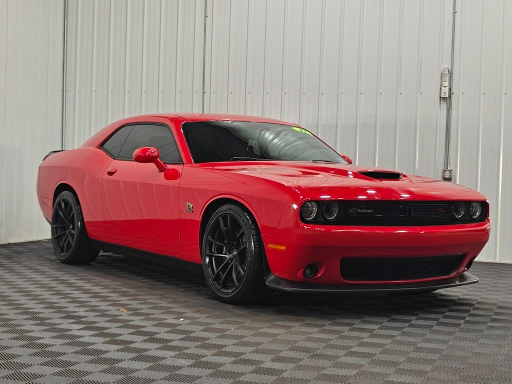Torred Clearcoat 2019 Dodge Challenger R/T Scat Pack RWD Coupe Rear-Wheel Drive 8-Speed Automatic