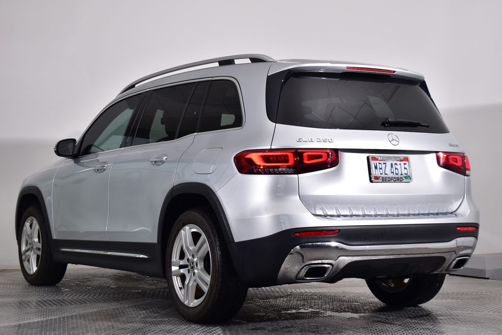 2021 Mercedes-Benz GLB 250 3
