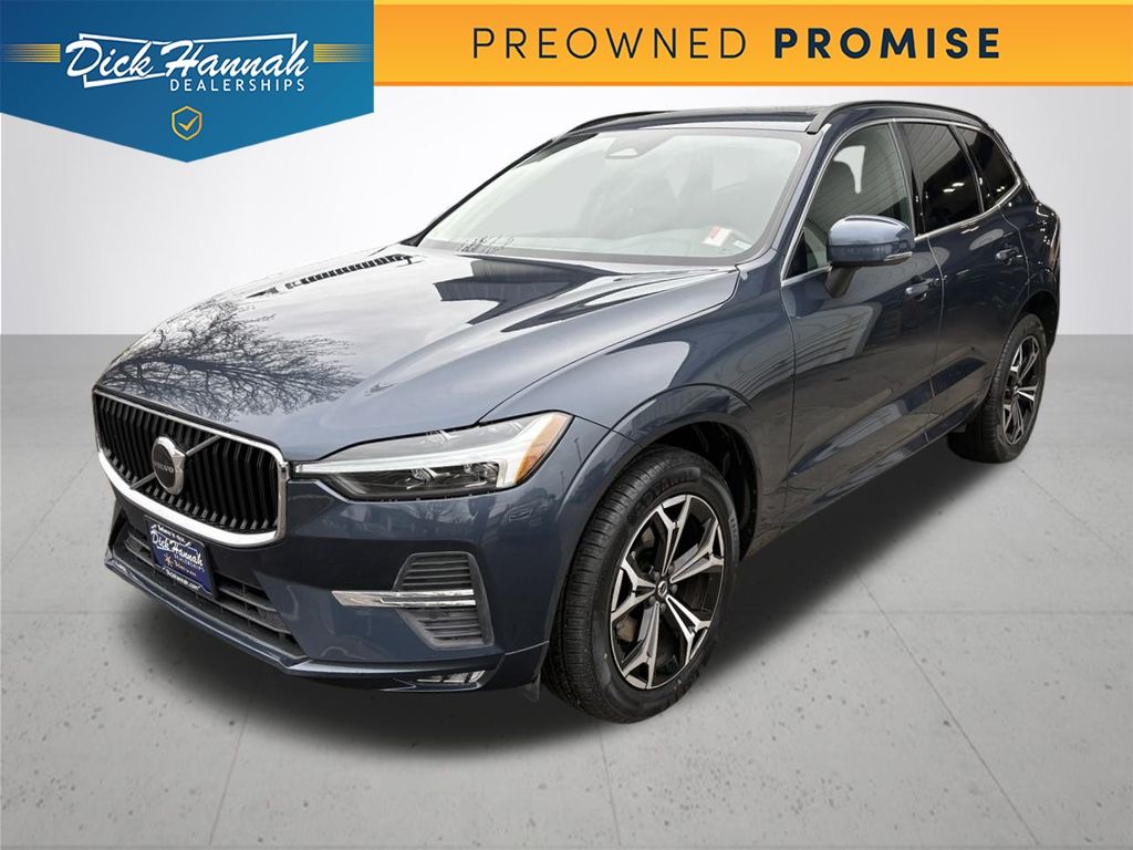 2022 Volvo XC60 B5 Momentum