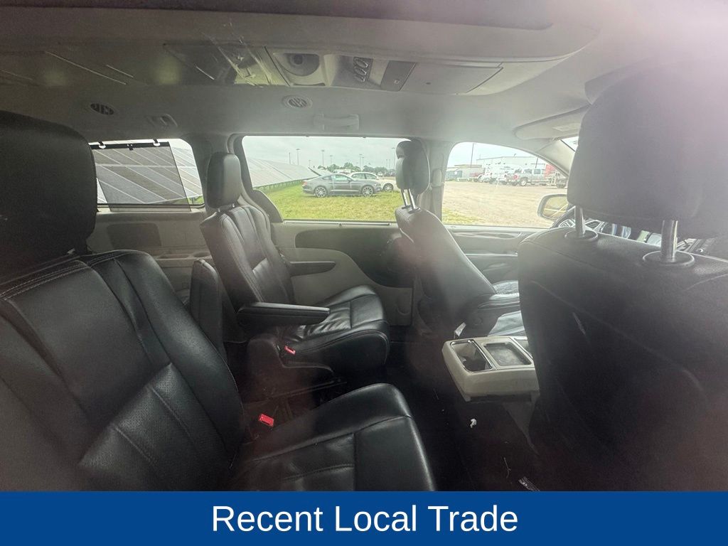 2015 Chrysler Town & Country Touring-L
