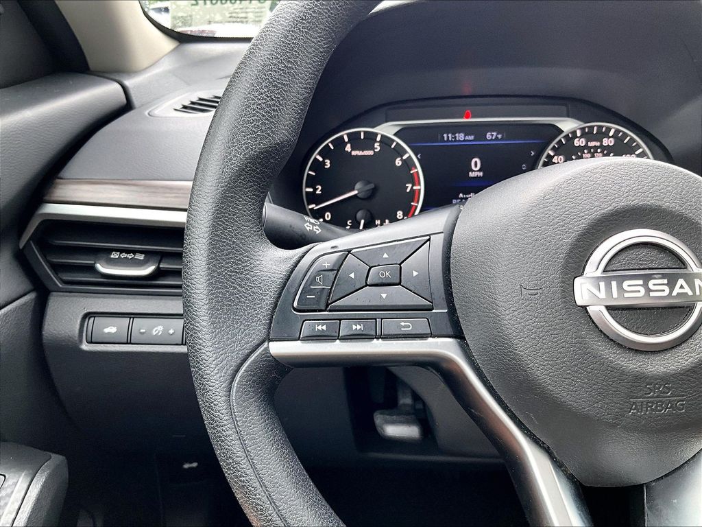 2024 Nissan Altima — photo 22