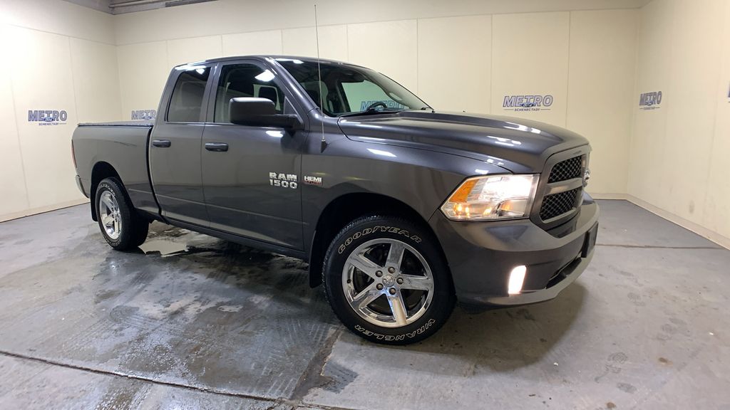 2017 RAM 1500 Express Quad Cab 4WD