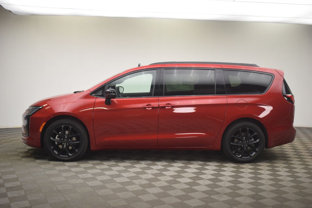 new 2027 Chrysler Pacifica car, priced at $52,162