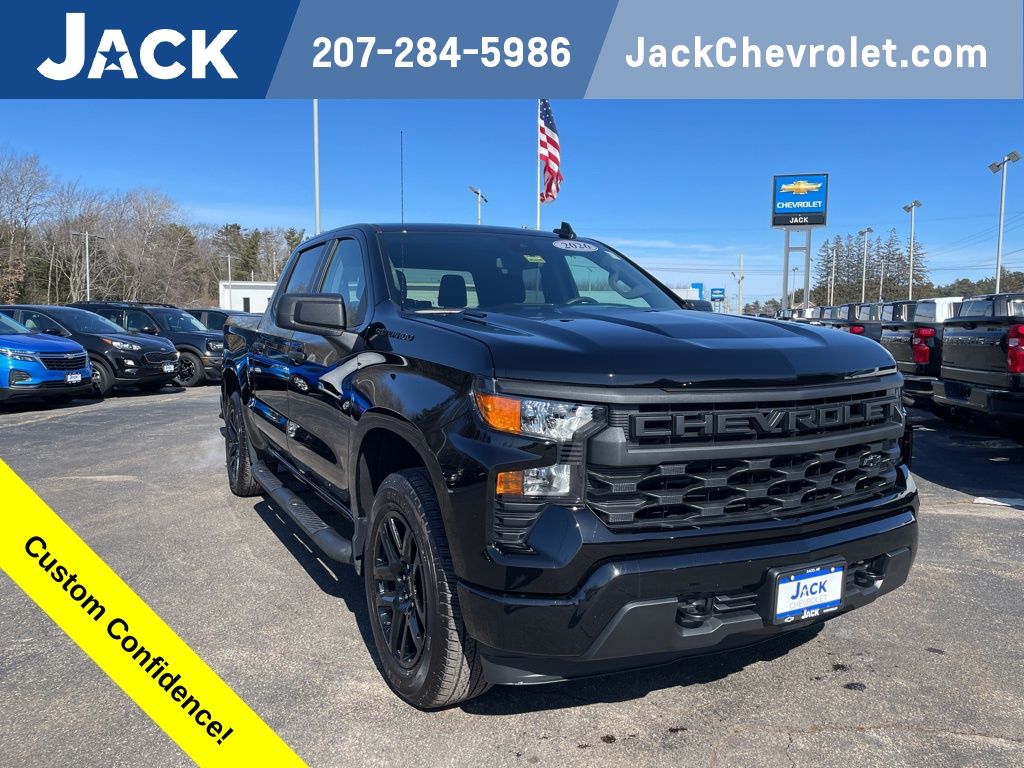 2026 Chevrolet Silverado 1500 Custom Crew Cab 4WD