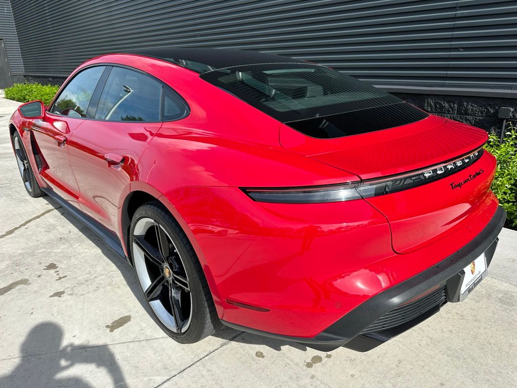 2021 Porsche Taycan Turbo S 3