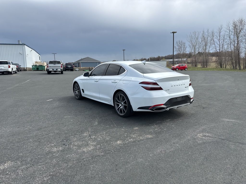 2022 Genesis G70
