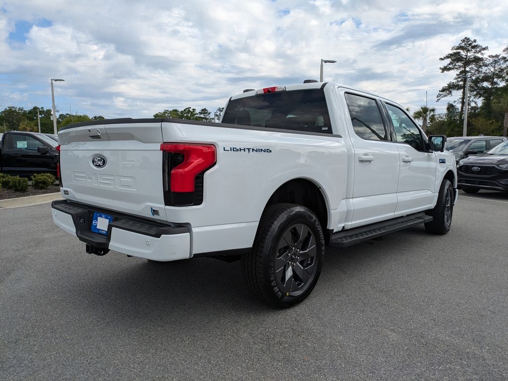 2025 Ford F-150 Lightning Flash