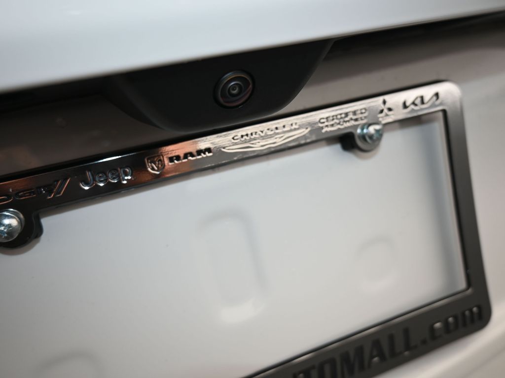 New 2025 Bright White Clearcoat Jeep Limited image 32