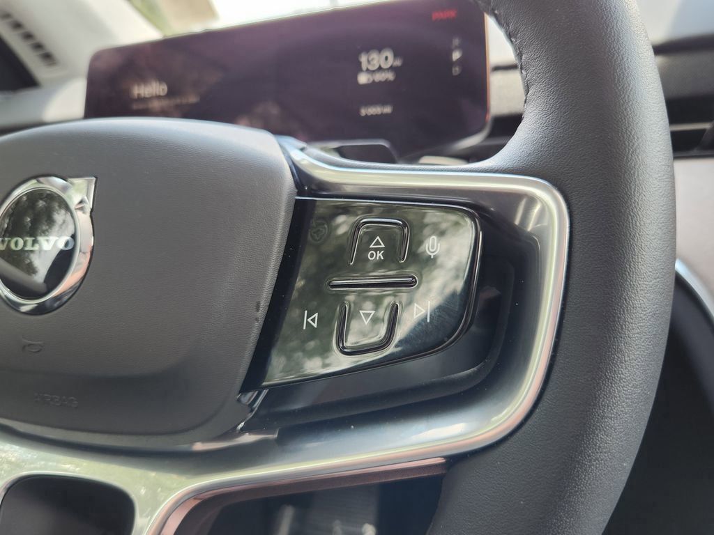 2025 Volvo EX90 Ultra - Photo 11