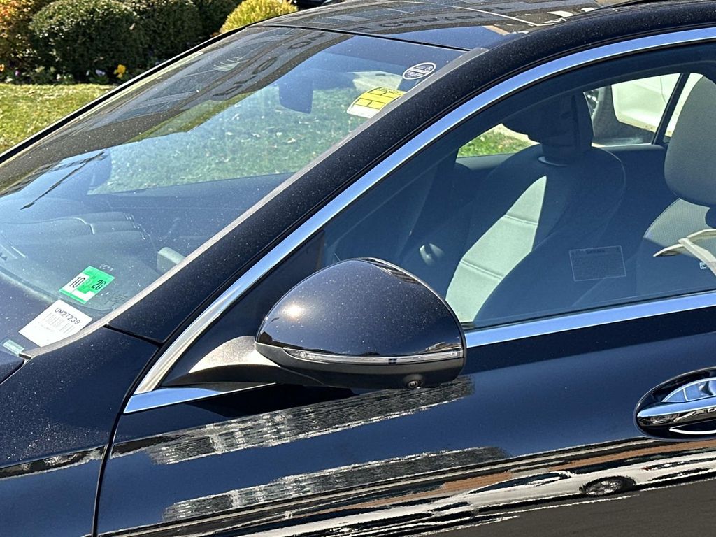 Thumbnail: 2025 Mercedes-Benz C-Class - 13