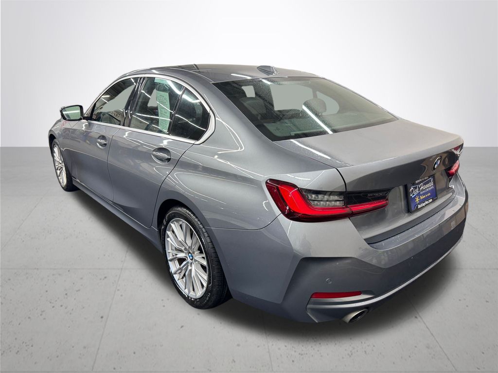 2024 BMW 3 Series 330i