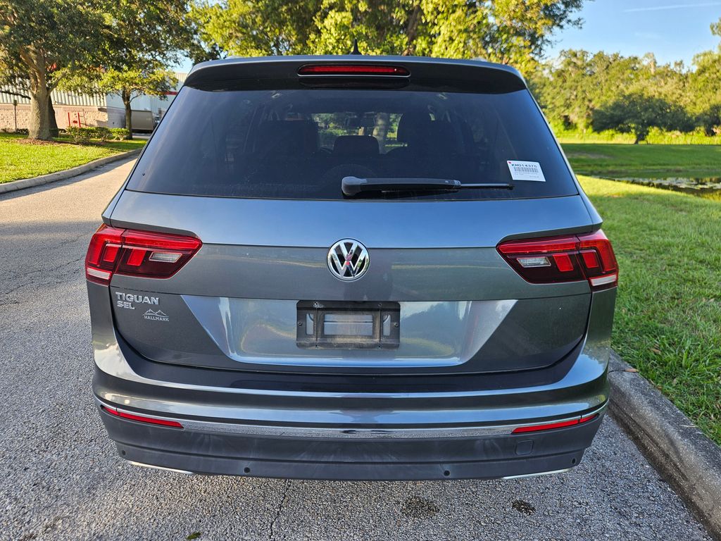 Thumbnail: 2019 Volkswagen Tiguan - 4