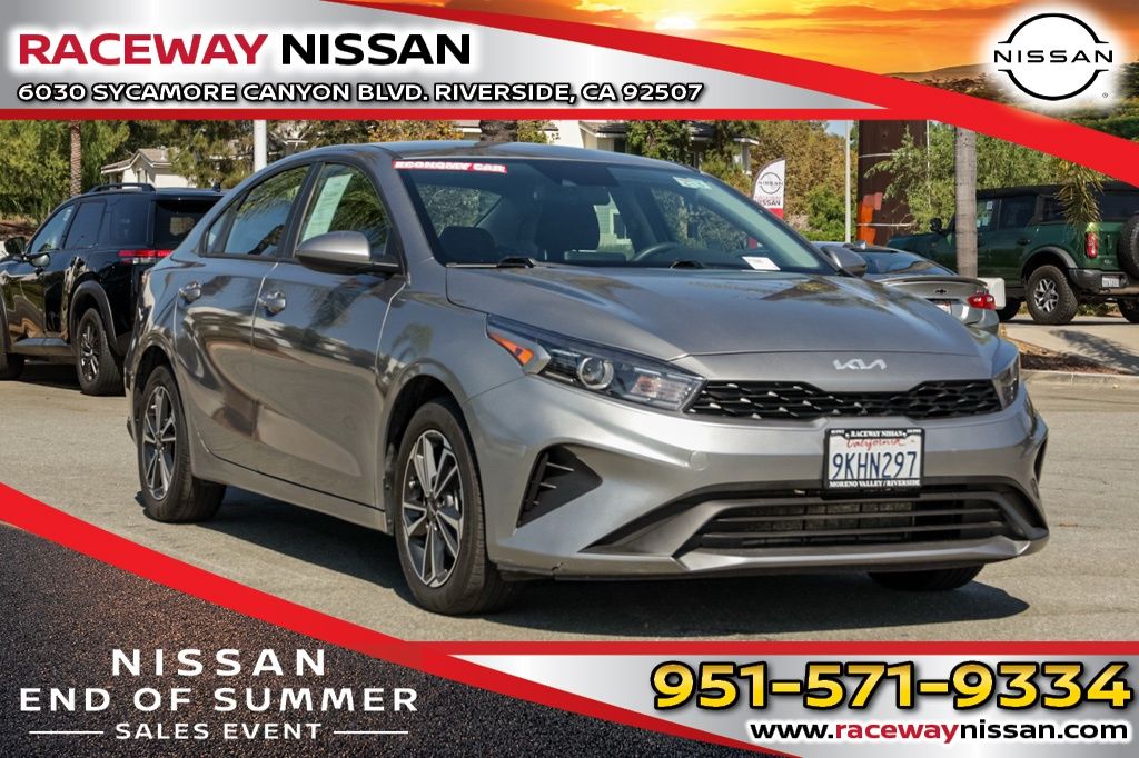 Steel Gray 2024 Kia Forte Sedan Front-Wheel Drive Continuously Variable Transmission