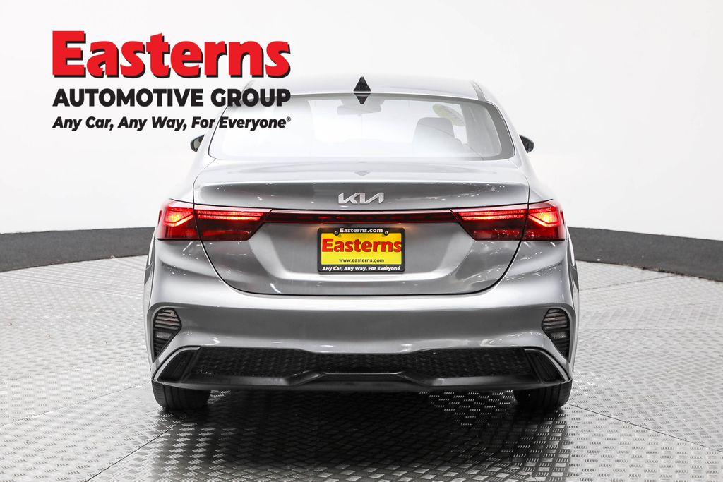 Used 2024 Gray Kia LXS image 7