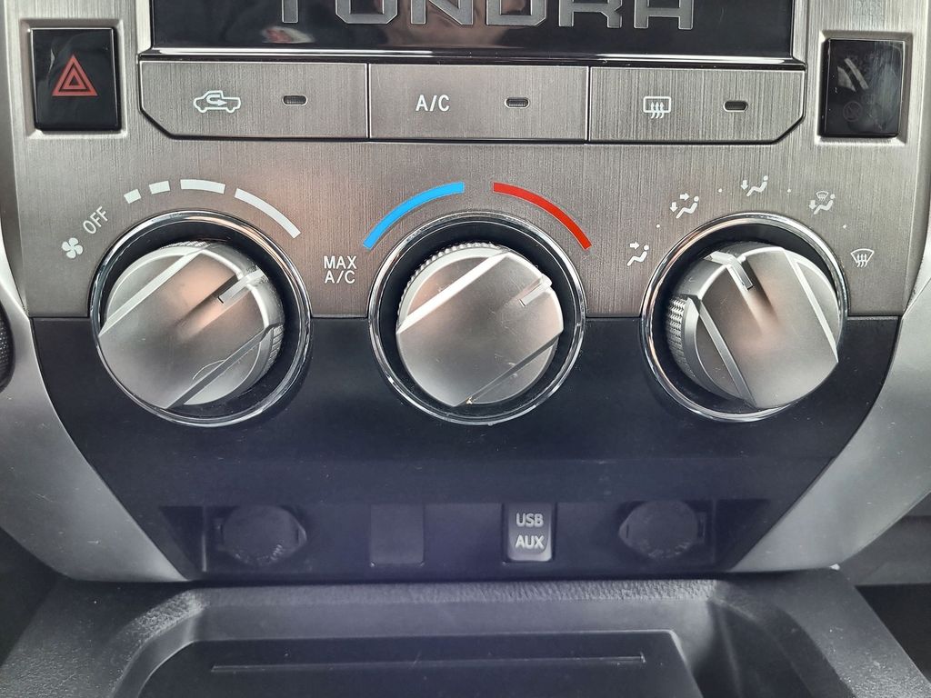 2018 Toyota Tundra SR5 18