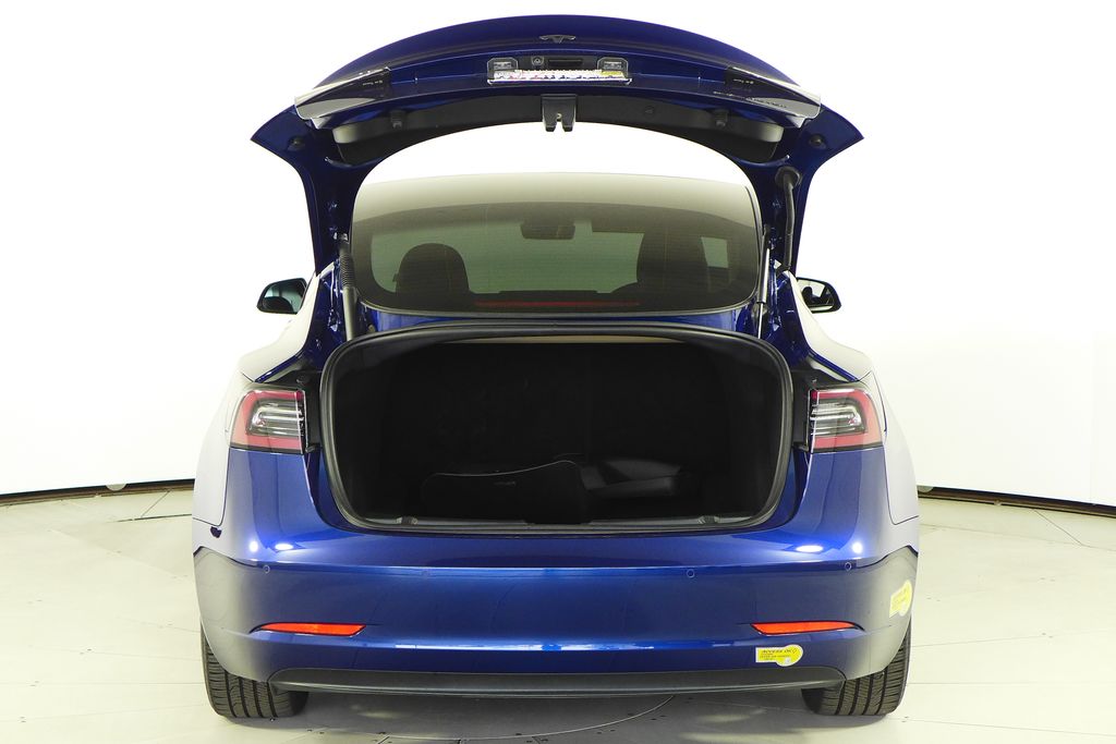 Thumbnail: 2022 Tesla Model 3 - 10
