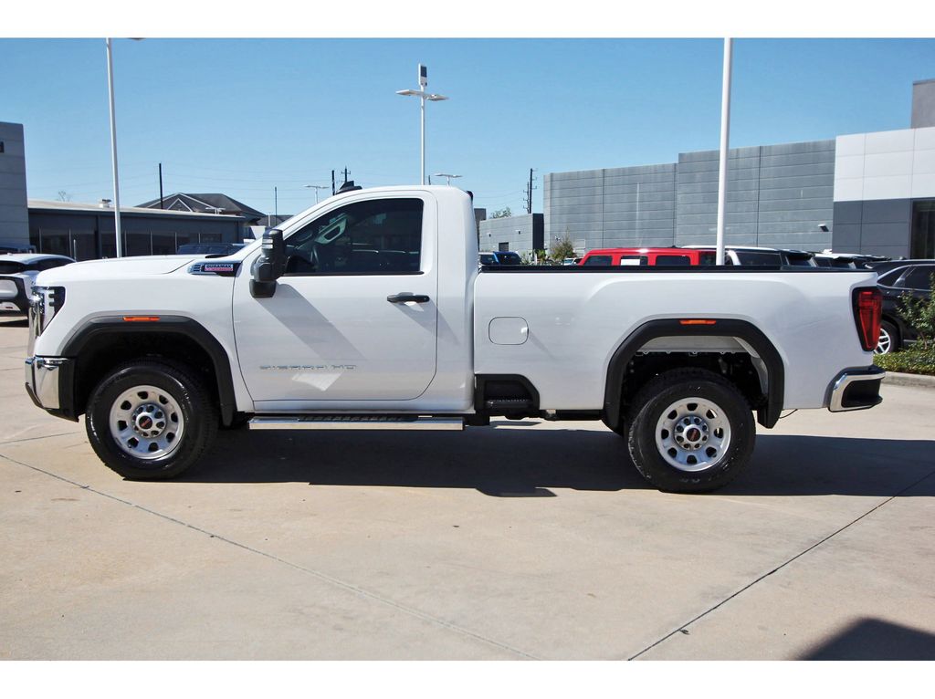 2024 GMC Sierra 2500HD Pro - 2