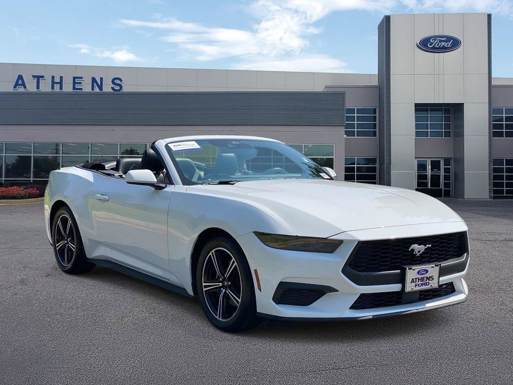Oxford White 2025 Ford Mustang Convertible Rear-Wheel Drive Automatic