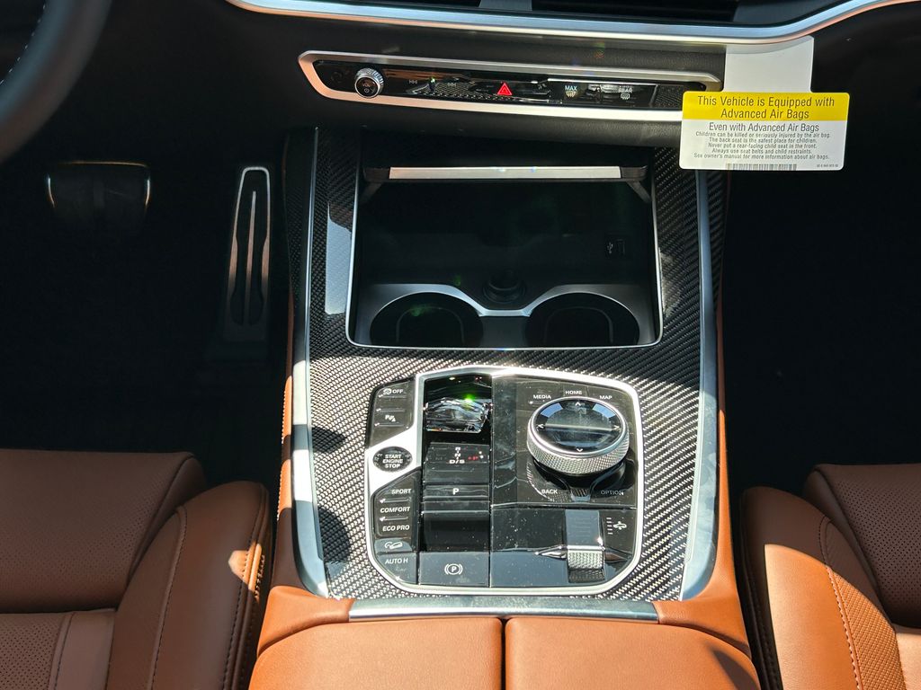 Thumbnail: 2027 BMW X7 - 27