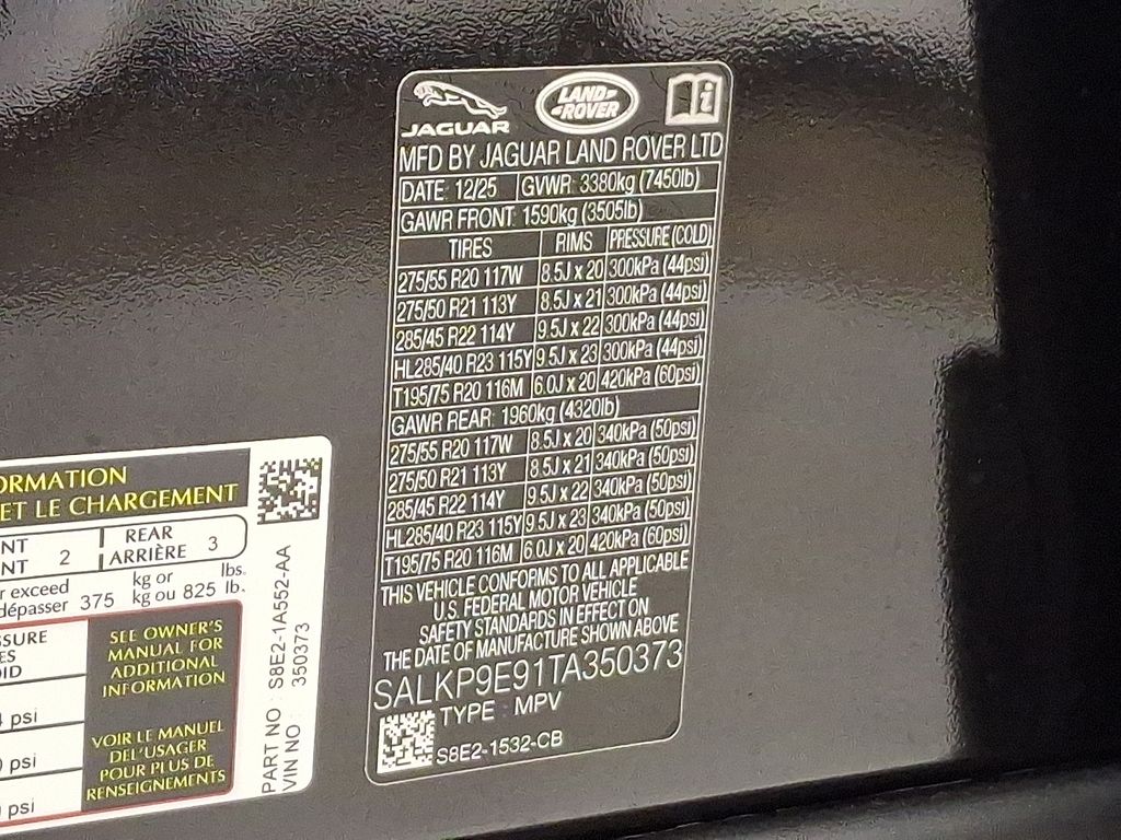 Thumbnail: 2026 Land Rover Range Rover - 21