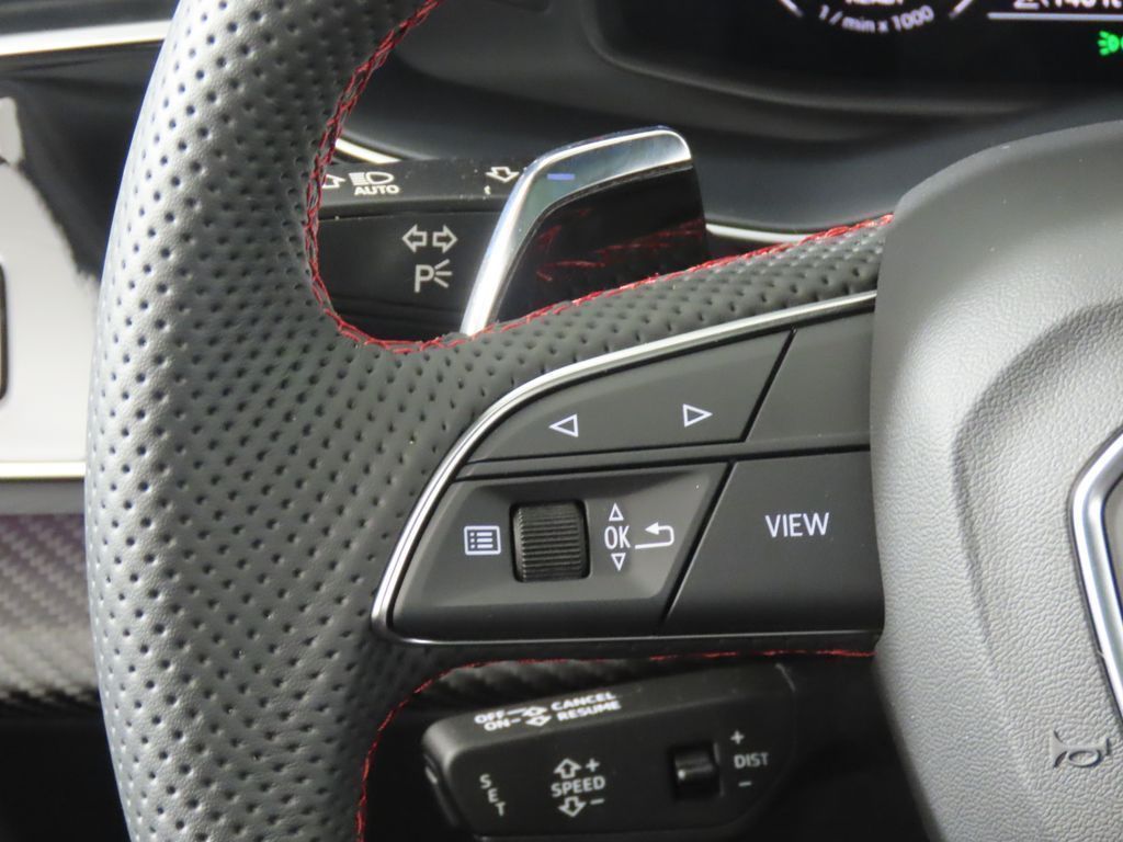 Thumbnail: 2026 Audi RS Q8 - 15