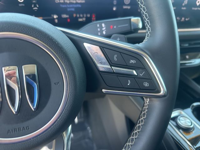 Used 2025 Buick Envision SUV