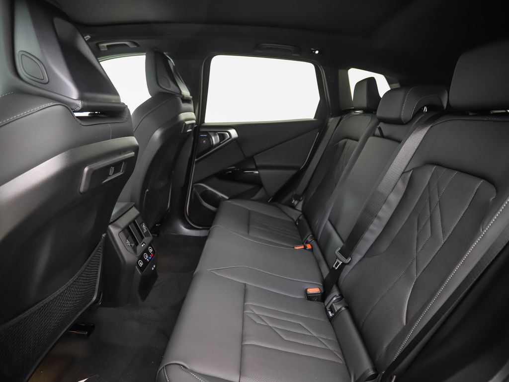 Thumbnail: 2026 BMW X3 - 23