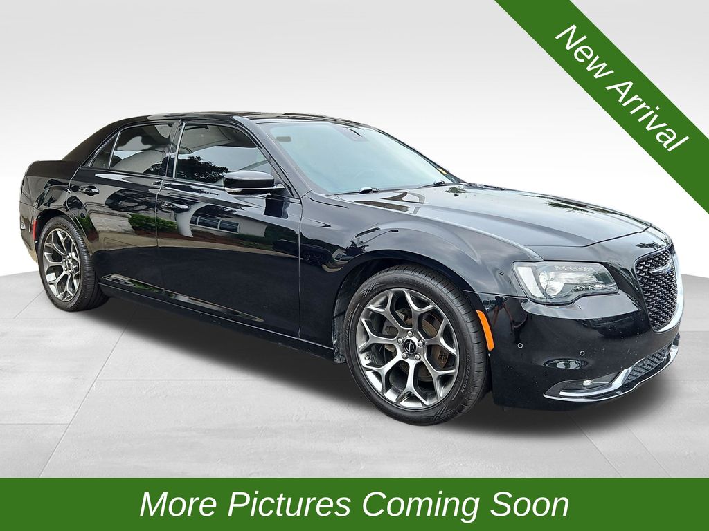 2018 Chrysler 300 S's photo