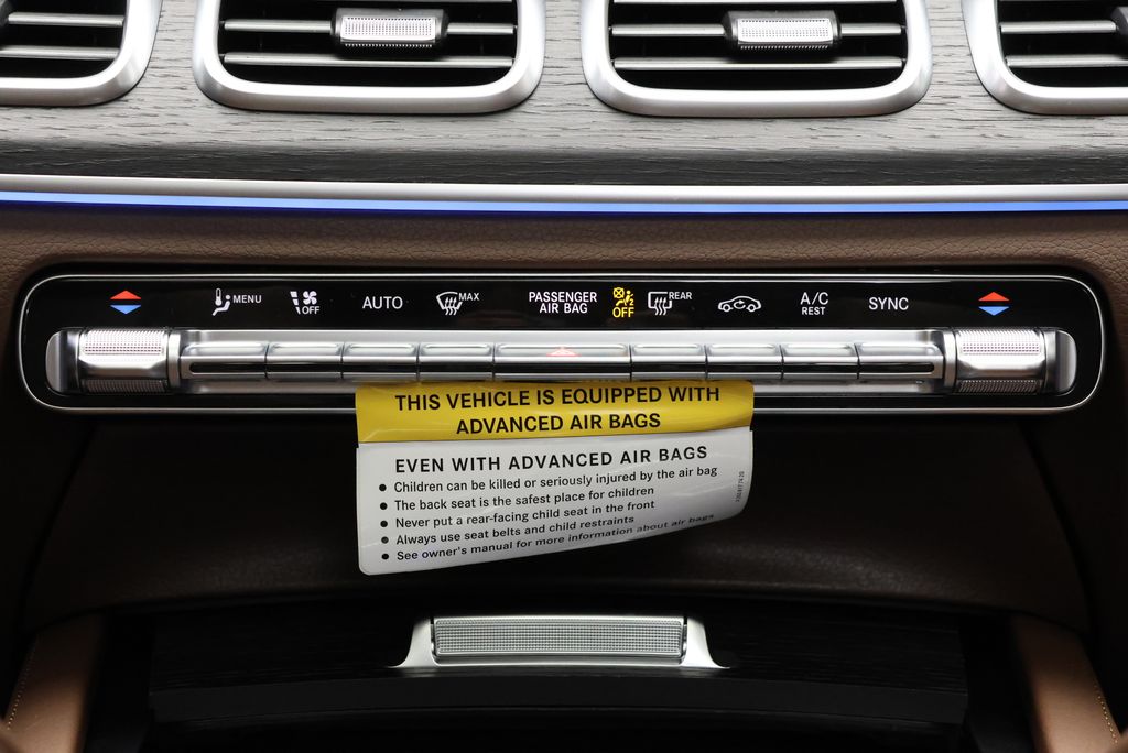 Thumbnail: 2026 Mercedes-Benz GLE - 27