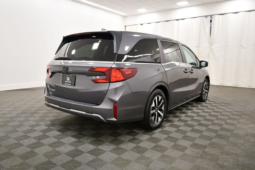 Used 2025 Honda Odyssey Van