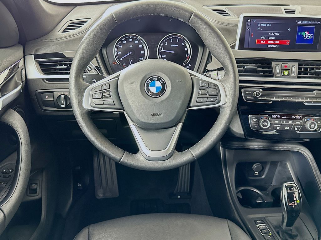 Thumbnail: 2020 BMW X1 - 23