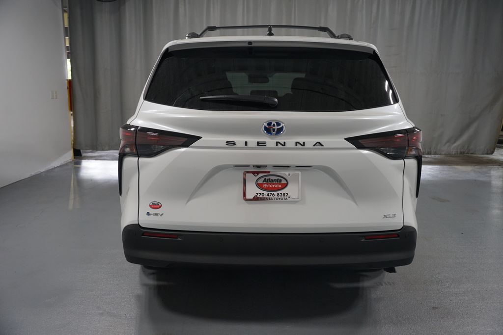 Thumbnail: 2025 Toyota Sienna - 7