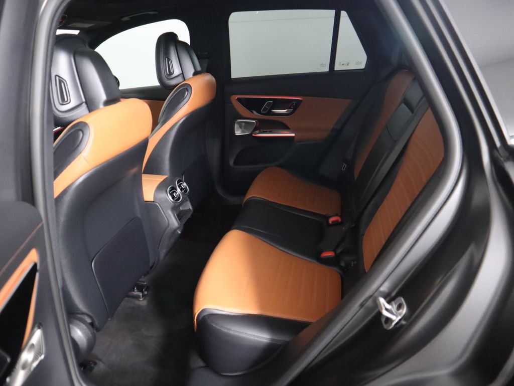 Thumbnail: 2025 Mercedes-Benz GLC - 23