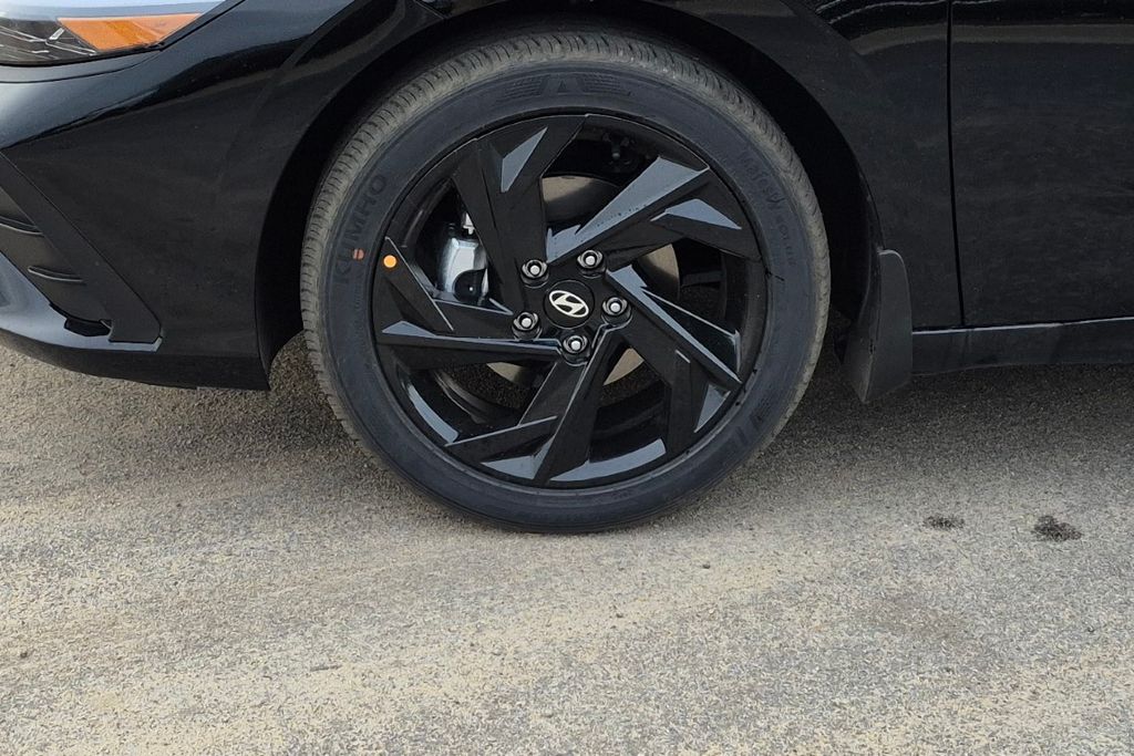 New 2026 Black Hyundai SEL Sport Plus image 11