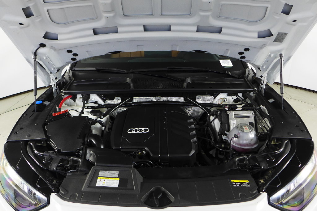 Thumbnail: 2023 Audi Q5 - 6