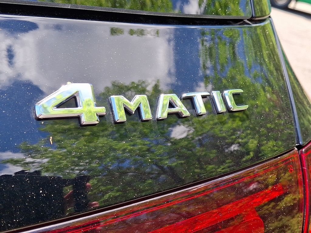 Thumbnail: 2023 Mercedes-Benz GLE - 32