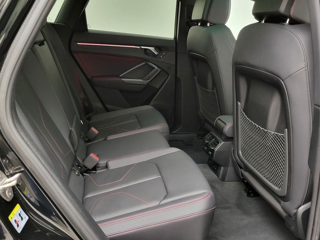 Thumbnail: 2025 Audi Q3 - 17