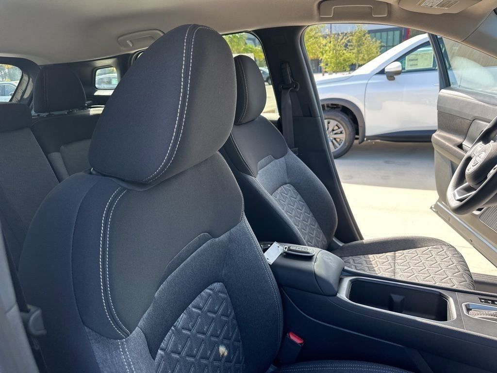 2025 Gun Metallic Nissan Kicks SV FWD SUV