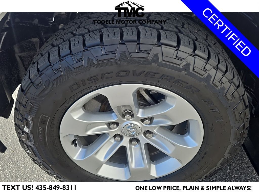 Certified Used 2022 White Ram Laramie image 14