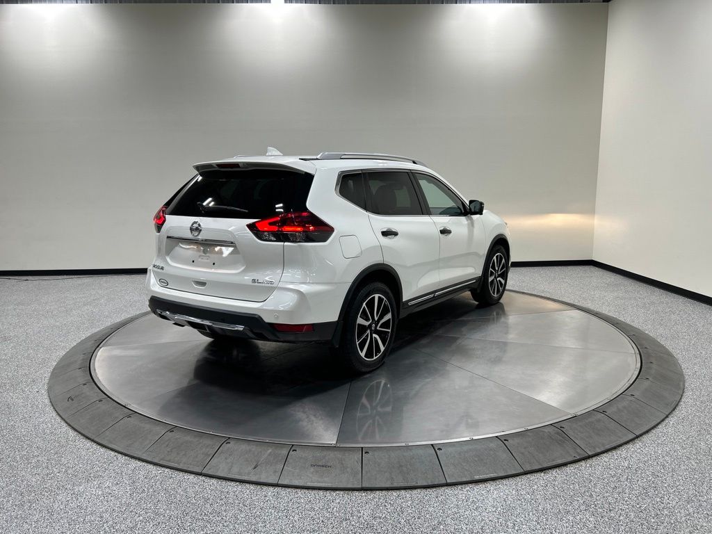 used 2019 Nissan Rogue car, priced at $17,917