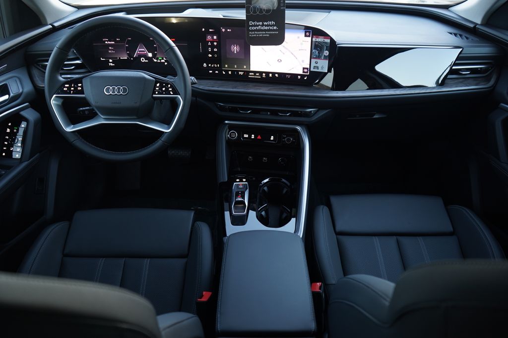 Thumbnail: 2025 Audi Q5 - 8