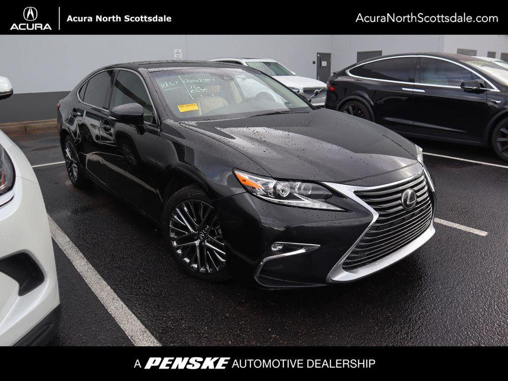 Thumbnail: 2016 Lexus ES - 1