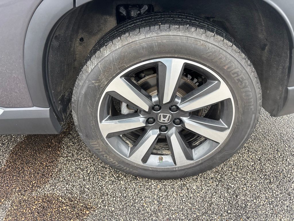 Used 2025 Honda Pilot SUV