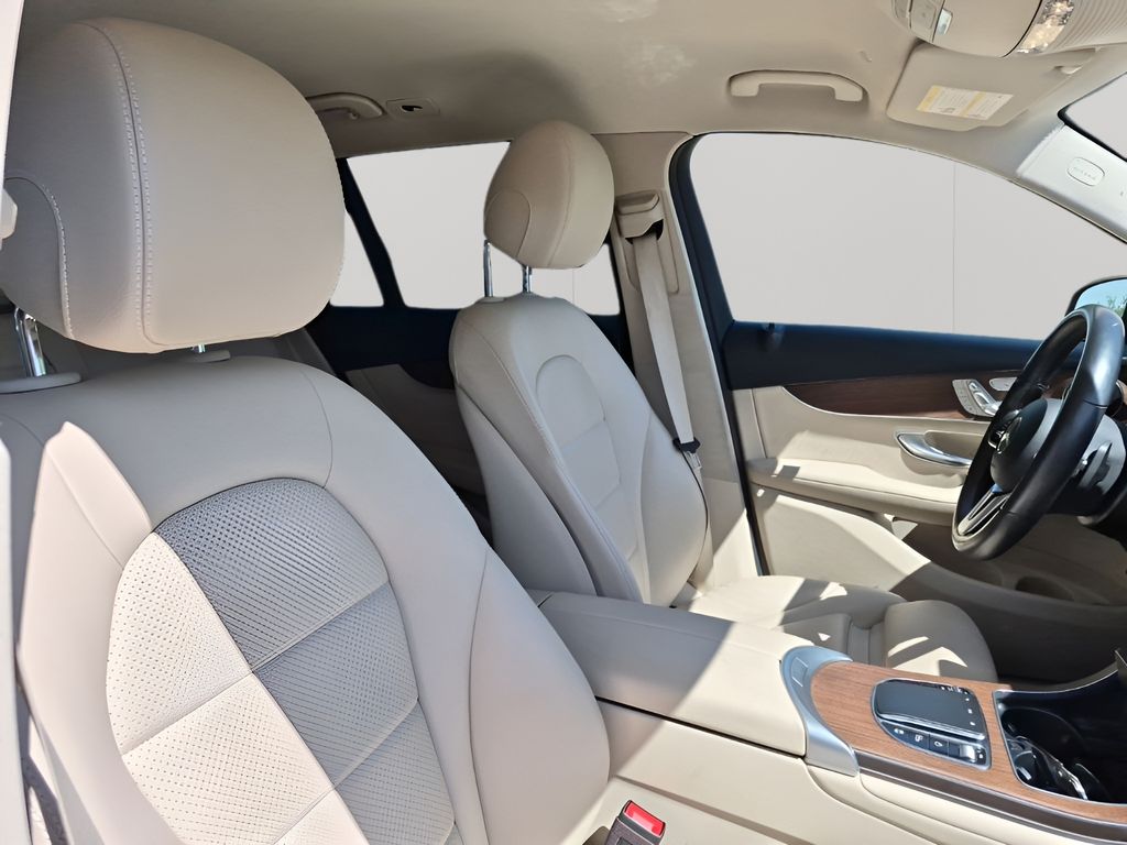 Used Car 2022 Mercedes-benz Glc  Glc 300 For Sale Under $35,000 In Austin, Texas