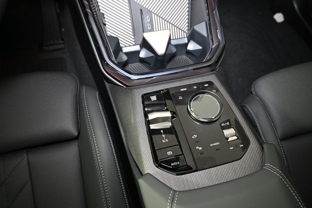 Thumbnail: 2025 BMW X3 - 19