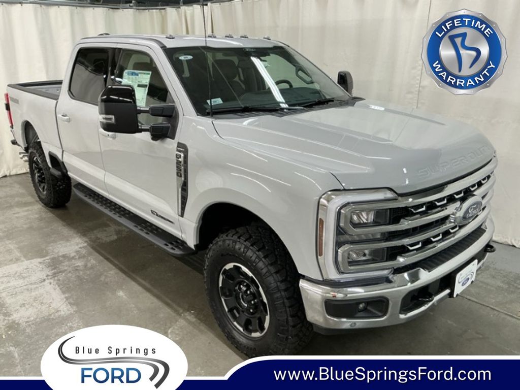 Avalanche 2026 Ford F-250 Super Duty Lariat Crew Cab 4WD Pickup Truck Four-Wheel Drive Automatic