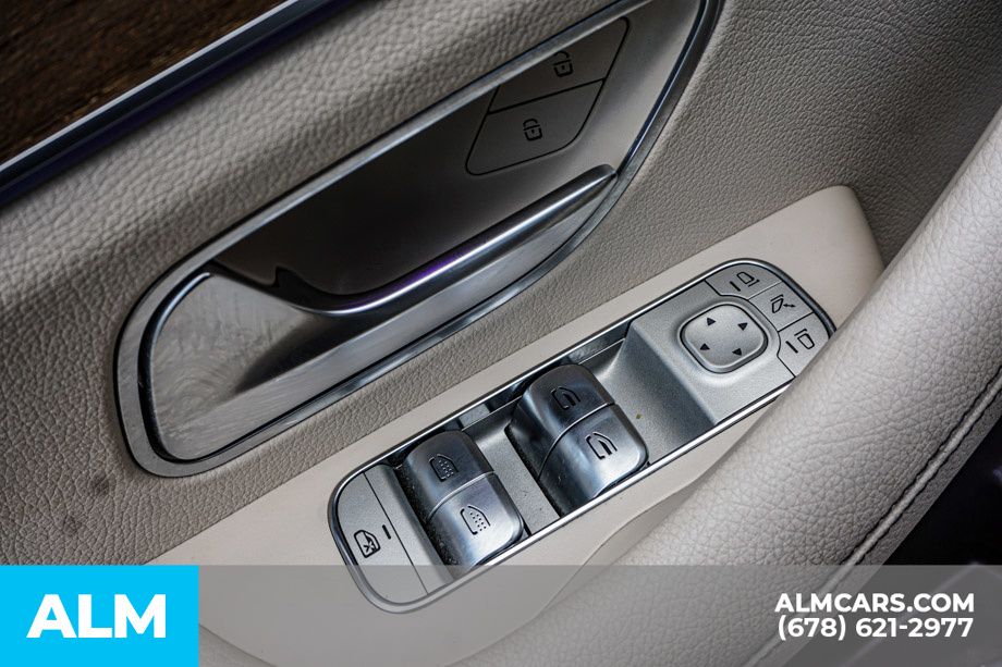 Used 2020 Beige Mercedes-Benz GLE 350 image 52