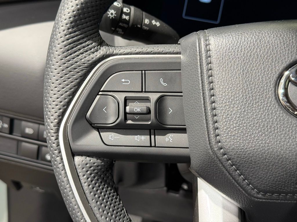 Thumbnail: 2025 Toyota Sequoia - 26